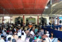 Momen pengajian selapanan majelis Thariqoh Syadiliyah Al-Kahfi di Masjid Roudlotul Mubtadiin Desa Tanggulangin, Kecamatan Klirong.